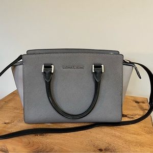 Michael Kors gray handbag